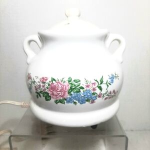Floral Ceramic Plug in Pot Pourri with Lid